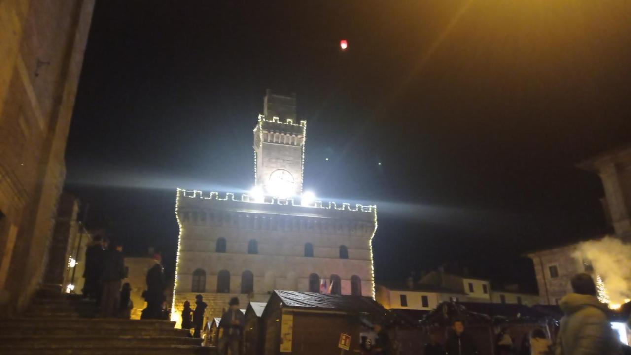 Splendido Ampio Appartamento A Montepulciano Stazione Exteriör bild