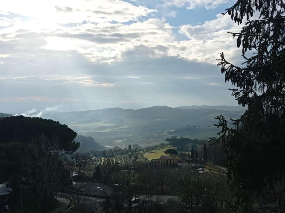 Splendido Ampio Appartamento A Montepulciano Stazione Exteriör bild