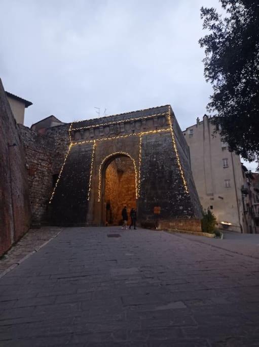 Splendido Ampio Appartamento A Montepulciano Stazione Exteriör bild
